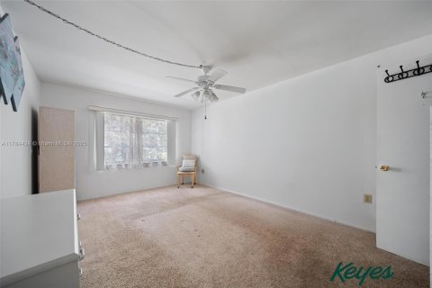 Купить кондоминиум в Брейдентон, Флорида 2 спальни, 78.04м2, № 1961903 - фото 10