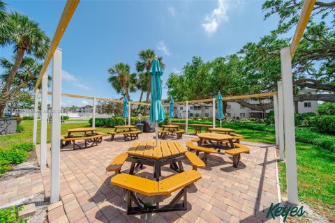 Купить кондоминиум в Брейдентон, Флорида 2 спальни, 78.04м2, № 1961903 - фото 23