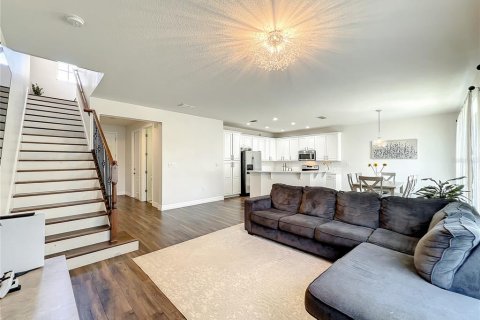 Adosado en venta en Orlando, Florida, 4 dormitorios, 189.52 m2 № 1825319 - foto 7