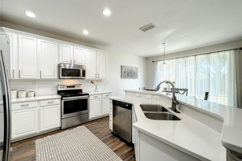 Adosado en venta en Orlando, Florida, 4 dormitorios, 189.52 m2 № 1825319 - foto 9