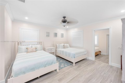 House in Tavernier, Florida 4 bedrooms, 354.61 sq.m. № 1955692 - photo 26