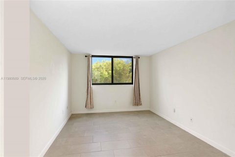 Снять в аренду кондоминиум в Майами, Флорида 2 спальни, 76.83м2, № 2043905 - фото 12