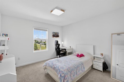 House in Kissimmee, Florida 5 bedrooms, 239.69 sq.m. № 2148489 - photo 22
