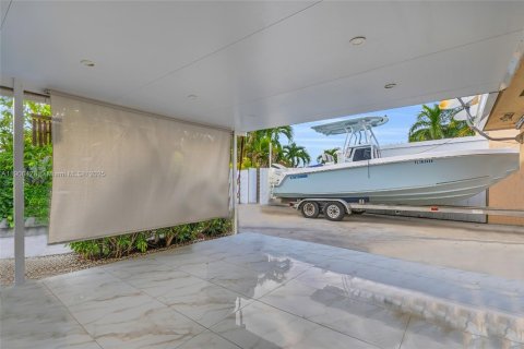 Casa en venta en Cutler Bay, Florida, 3 dormitorios, 128.3 m2 № 2016264 - foto 29