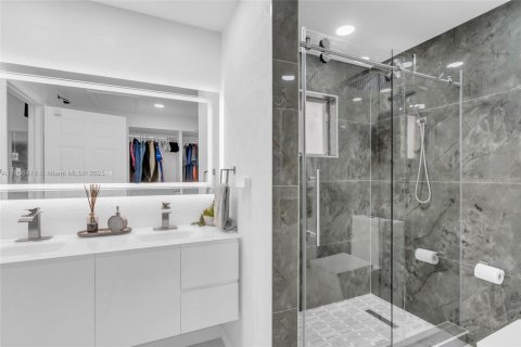 Casa en venta en Cutler Bay, Florida, 3 dormitorios, 128.3 m2 № 2016264 - foto 28