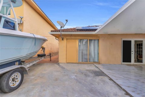 Casa en venta en Cutler Bay, Florida, 3 dormitorios, 128.3 m2 № 2016264 - foto 30