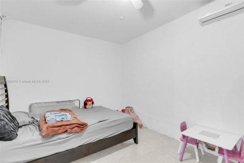 Casa en venta en Cutler Bay, Florida, 3 dormitorios, 128.3 m2 № 2016264 - foto 23