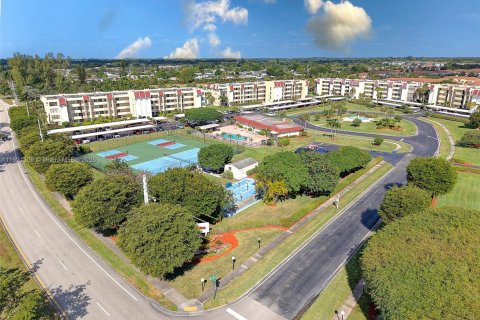 Купить кондоминиум в Бока-Ратон, Флорида 2 спальни, 120.77м2, № 1975403 - фото 12