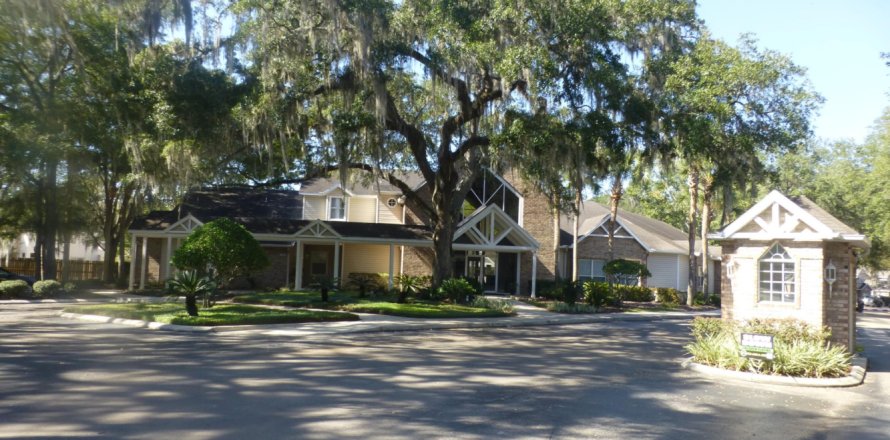 Condominio en Gainesville, Florida, 3 dormitorios  № 834551