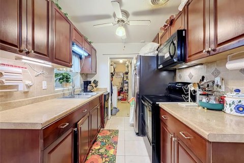 Villa ou maison à vendre à Orlando, Floride: 4 chambres, 153.2 m2 № 2429259 - photo 21