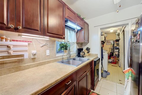 Villa ou maison à vendre à Orlando, Floride: 4 chambres, 153.2 m2 № 2429259 - photo 22