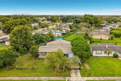 Villa ou maison à vendre à Orlando, Floride: 4 chambres, 153.2 m2 № 2429259 - photo 15
