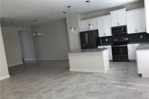 Touwnhouse à louer à Orlando, Floride: 4 chambres, 180.69 m2 № 2388362 - photo 6