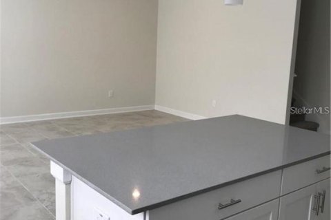 Touwnhouse à louer à Orlando, Floride: 4 chambres, 180.69 m2 № 2388362 - photo 7
