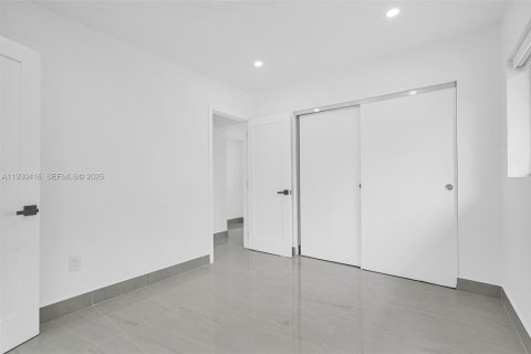 Купить виллу или дом в Майами, Флорида 5 спален, 195.84м2, № 1989940 - фото 28