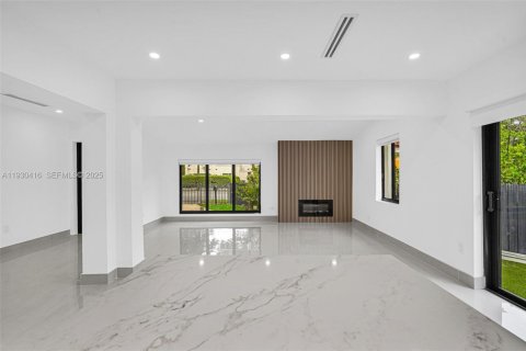 Купить виллу или дом в Майами, Флорида 5 спален, 195.84м2, № 1989940 - фото 25