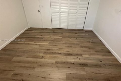 Condominio en venta en Hollywood, Florida, 2 dormitorios, 75.72 m2 № 2044067 - foto 11