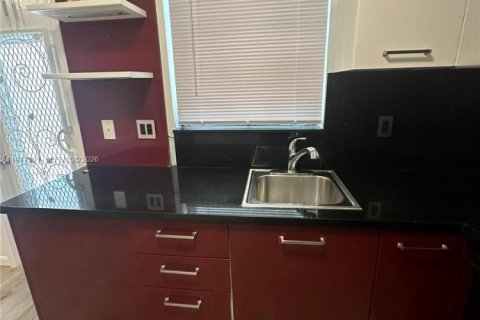 Condominio en venta en Hollywood, Florida, 2 dormitorios, 75.72 m2 № 2044067 - foto 7