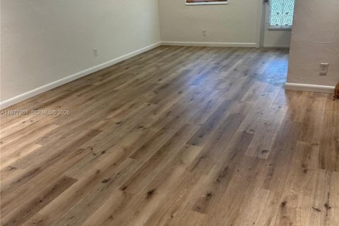 Condominio en venta en Hollywood, Florida, 2 dormitorios, 75.72 m2 № 2044067 - foto 5