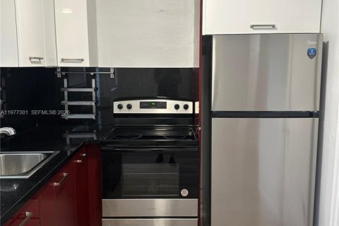 Condominio en venta en Hollywood, Florida, 2 dormitorios, 75.72 m2 № 2044067 - foto 6