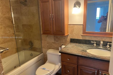 Купить кондоминиум в Майами-Бич, Флорида 2 спальни, 99.41м2, № 2005239 - фото 21