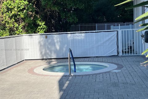 Купить кондоминиум в Майами-Бич, Флорида 2 спальни, 99.41м2, № 2005239 - фото 9