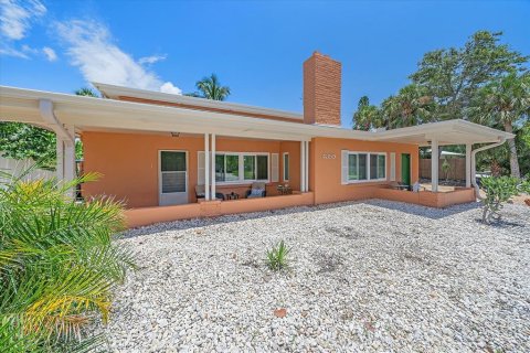 Commercial property in Sarasota, Florida 3 bedrooms, 206.43 sq.m. № 1869850 - photo 5