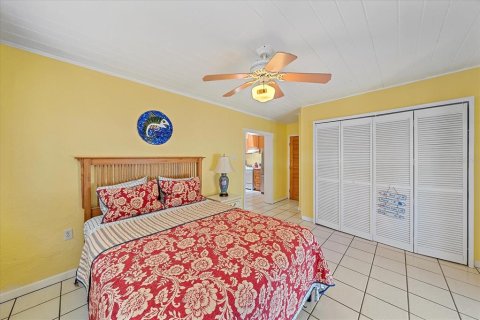 Commercial property in Sarasota, Florida 3 bedrooms, 206.43 sq.m. № 1869850 - photo 24