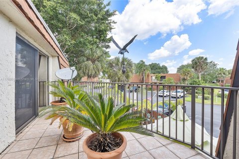 Townhouse in Davie, Florida 3 bedrooms, 153.66 sq.m. № 1735884 - photo 23