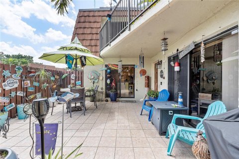 Townhouse in Davie, Florida 3 bedrooms, 153.66 sq.m. № 1735884 - photo 1