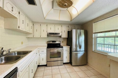 Condo in Dunedin, Florida, 2 bedrooms  № 2207864 - photo 6