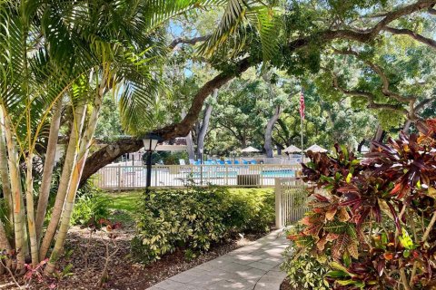 Condo in Dunedin, Florida, 2 bedrooms  № 2207864 - photo 20