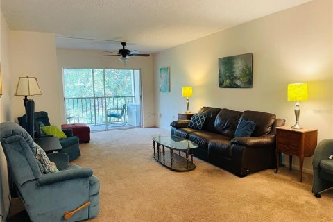 Condo in Dunedin, Florida, 2 bedrooms  № 2207864 - photo 8