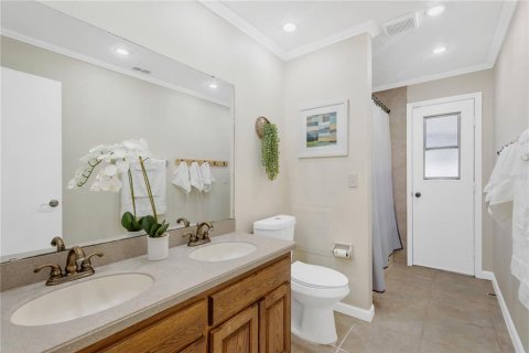 House in Valrico, Florida 4 bedrooms, 211.26 sq.m. № 2396421 - photo 27