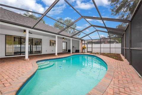 House in Valrico, Florida 4 bedrooms, 211.26 sq.m. № 2396421 - photo 15