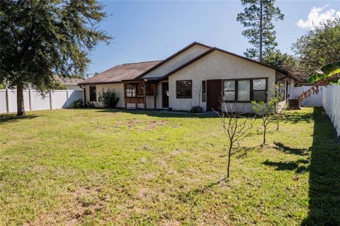 Villa ou maison à louer à Palm Coast, Floride: 3 chambres, 179.58 m2 № 2429397 - photo 2