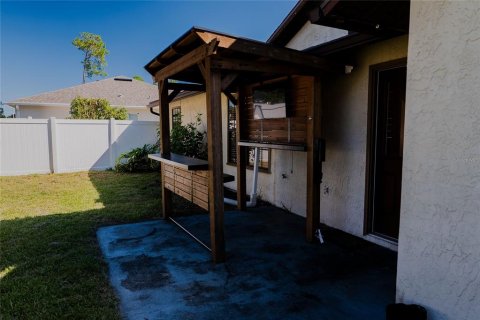 Villa ou maison à louer à Palm Coast, Floride: 3 chambres, 179.58 m2 № 2429397 - photo 8