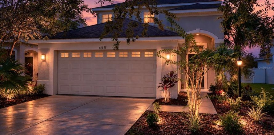 House in Lakewood Ranch, Florida 4 bedrooms, 186.92 sq.m. № 2421880