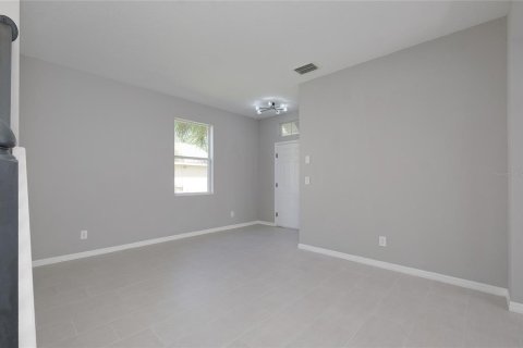 House in Lakewood Ranch, Florida 4 bedrooms, 186.92 sq.m. № 2421880 - photo 16