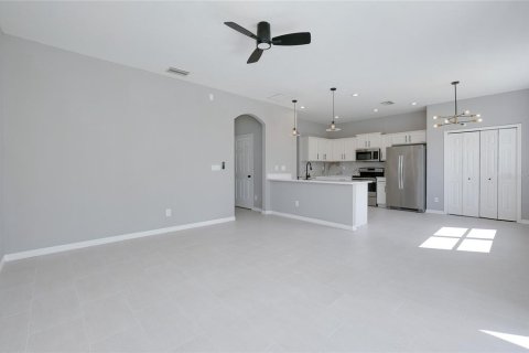 House in Lakewood Ranch, Florida 4 bedrooms, 186.92 sq.m. № 2421880 - photo 30