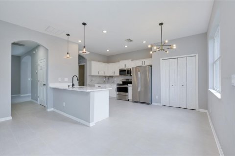 House in Lakewood Ranch, Florida 4 bedrooms, 186.92 sq.m. № 2421880 - photo 26
