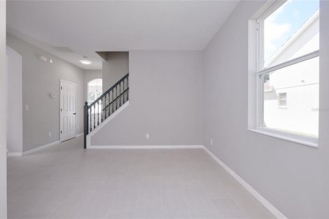 House in Lakewood Ranch, Florida 4 bedrooms, 186.92 sq.m. № 2421880 - photo 2
