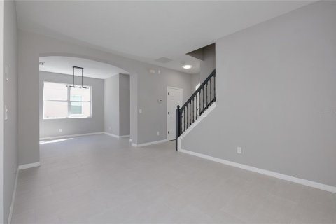 House in Lakewood Ranch, Florida 4 bedrooms, 186.92 sq.m. № 2421880 - photo 14