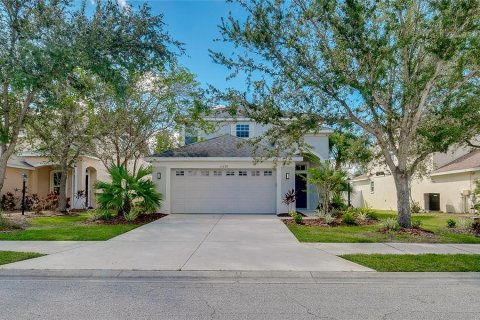 House in Lakewood Ranch, Florida 4 bedrooms, 186.92 sq.m. № 2421880 - photo 6