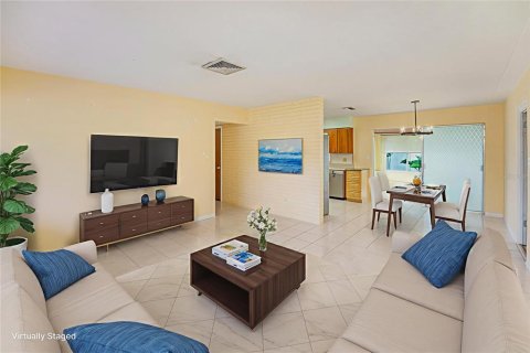 Casa en venta en Saint Petersburg, Florida, 3 dormitorios, 113.9 m2 № 1844793 - foto 5