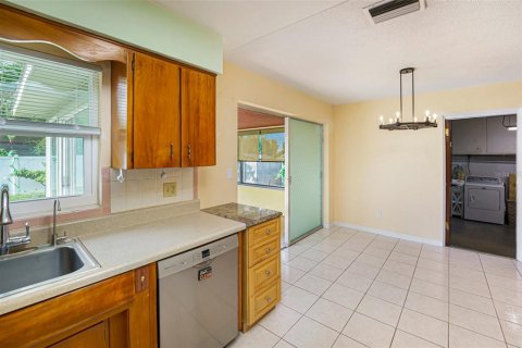Casa en venta en Saint Petersburg, Florida, 3 dormitorios, 113.9 m2 № 1844793 - foto 11