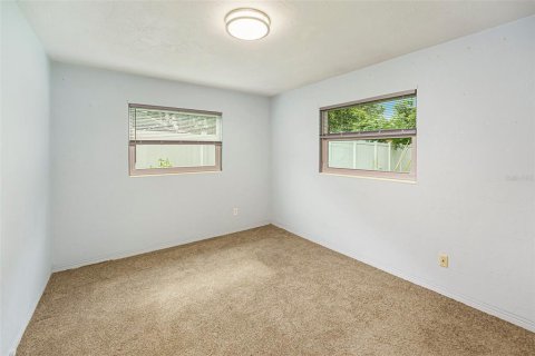 Casa en venta en Saint Petersburg, Florida, 3 dormitorios, 113.9 m2 № 1844793 - foto 24