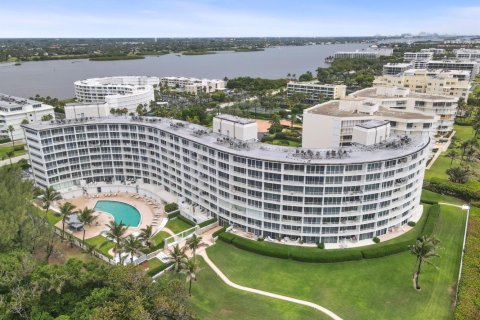 Immobilier commercial à louer à Palm Beach, Floride: 2 chambres, 120.22 m2 № 1059010 - photo 1