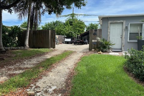 Villa ou maison à vendre à Homestead, Floride: 1 chambre, 62.89 m2 № 1978168 - photo 18