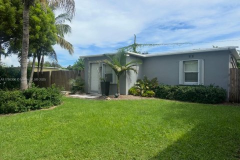 Villa ou maison à vendre à Homestead, Floride: 1 chambre, 62.89 m2 № 1978168 - photo 2